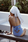 Une pièce Dalia Sailor