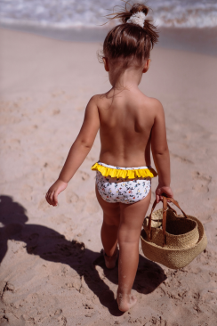 Kids bottom Jeanne Lemon