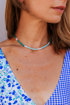 Woman heishi pink necklace